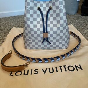 Louis Vuitton Damier Azur Neonoe.